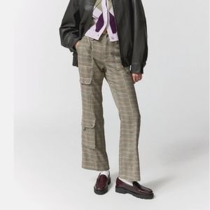 *sold out online* UO Jaelyn Y2K Cargo Pant, sz 2